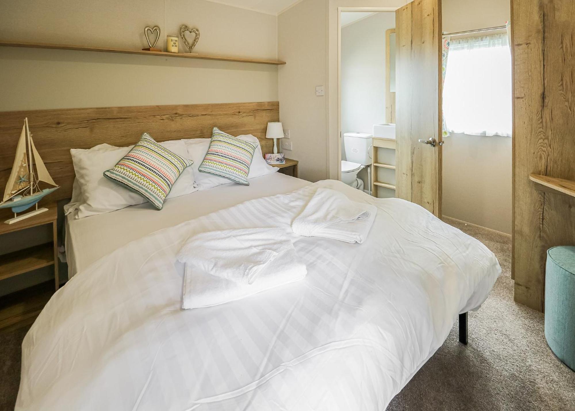 Hotel Waters Edge Leisure Park Cardigan Zewnętrze zdjęcie